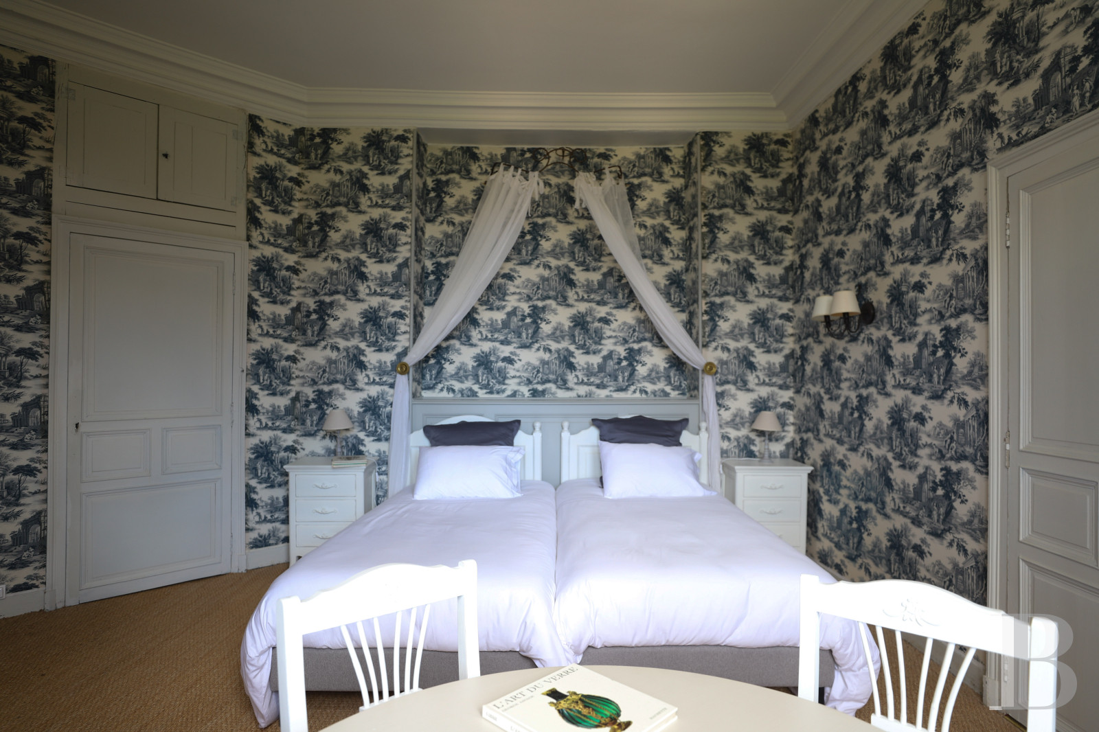 Dans la Sarthe, à l’est du Mans, un château du 19e siècle d’inspiration Renaissance dans son parc de onze hectares - photo  n°20